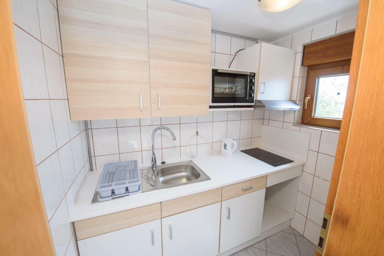 Apartments San Jozef โตรกีร์ ภายนอก รูปภาพ