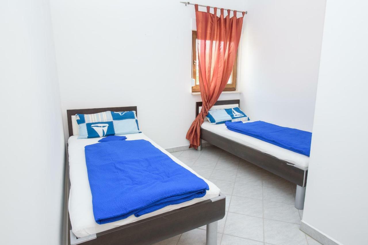Apartments San Jozef โตรกีร์ ภายนอก รูปภาพ